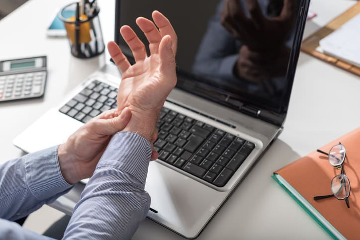 Carpal Tunnel Syndrome: Surgery or Physical Therapy? - Franklin Square  Health Group